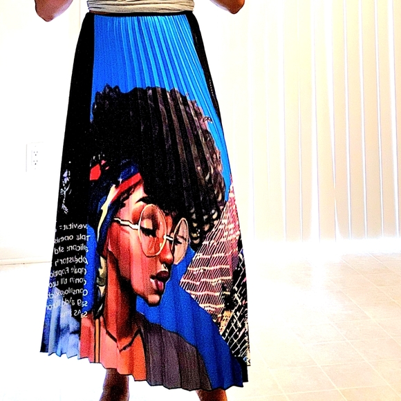Dresses & Skirts - Black girl pleated skirt